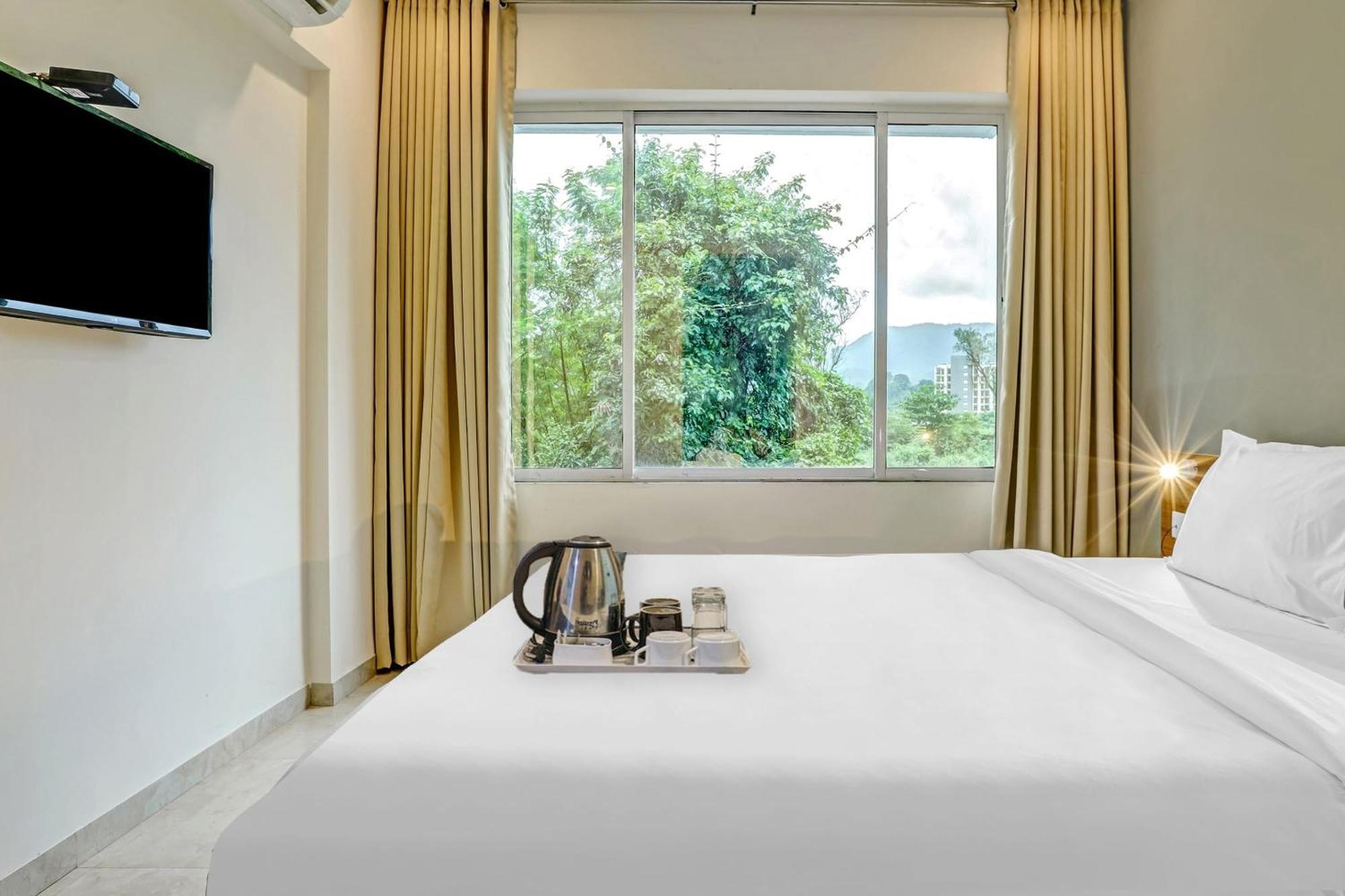 Hotel Townhouse Somani Apta Exterior foto