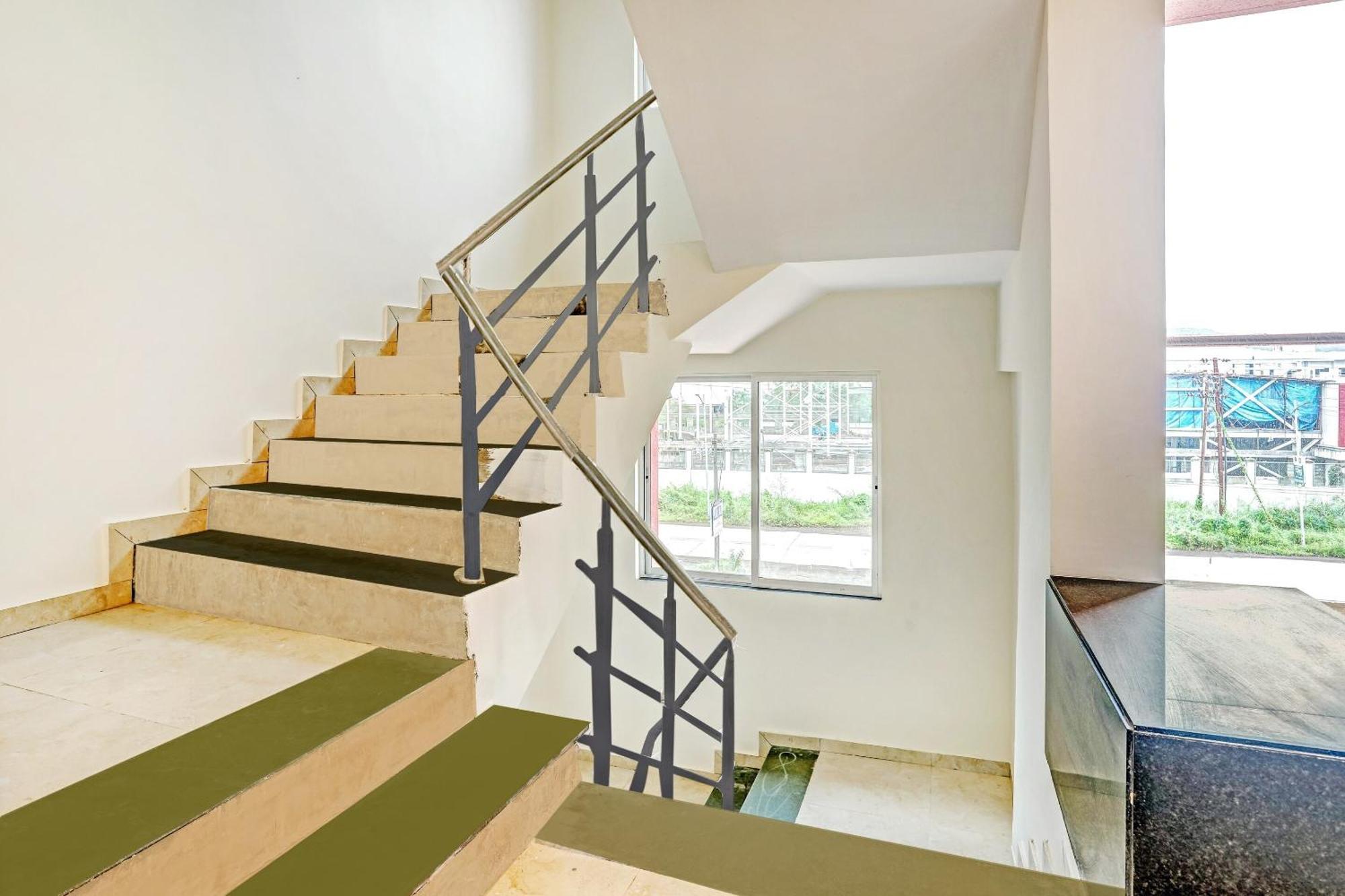 Hotel Townhouse Somani Apta Exterior foto